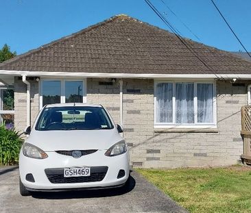 Sunny Two Bedroom Townhouse - Photo 3