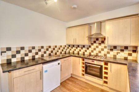 3 bedroom end terraced house to rent, - Photo 4