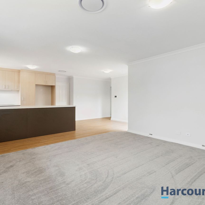 1 Shipbourne Way, Huntingdale WA 6110 - House For Rent - $680 | Domain - Photo 1