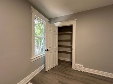 For Lease - 27 Water Street Unit# unit B, St. Catharines, Ontario - Photo 3