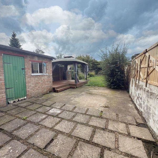 3 bedroom terraced house to rent - Photo 1