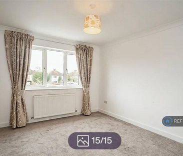 1 bedroom in a house share to rent - Photo 5