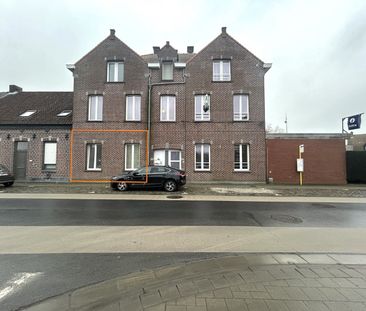 Gerenoveerd, instapklaar appartement met 2 slaapkamers te Ardooie! - Photo 5