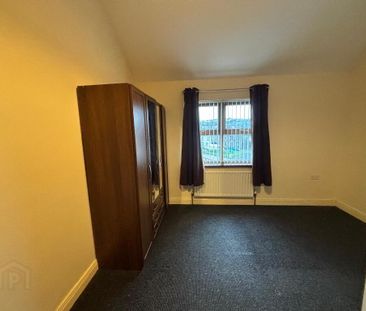 5 Frances House, 142 Frances Street, Newtownards, BT23 7DY - Photo 2