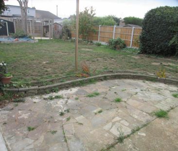 3 bedroom detached house to rent - Photo 5