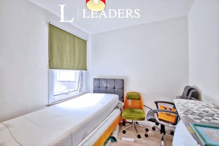 1 bedroom house to rent Rectory Lane, Chelmsford, Essex, CM1 - Photo 5