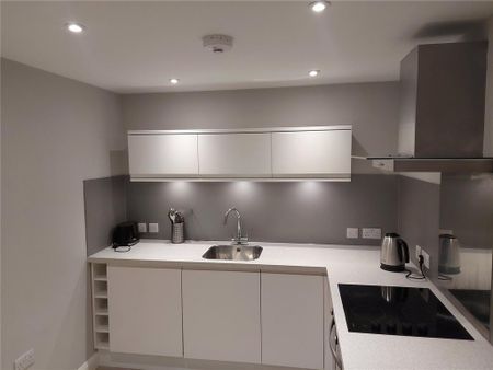1 bedroom flat to rent - Photo 4
