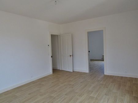 Location Appartement 3 pièces 78 m2 à Celles-sur-Plaine - Photo 4