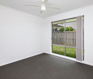 Gorgeous Family Home in Ormeau - Photo 4