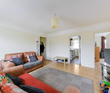 Green Lane, Morden, SM4 - Photo 2