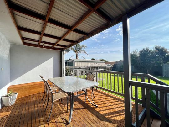 Spacious Family Home in the Heart of Bell Post Hill - Photo 1