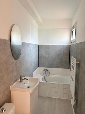 Location Appartement 2 pièces 50m² CAGNES SUR MER 06800 - Photo 3