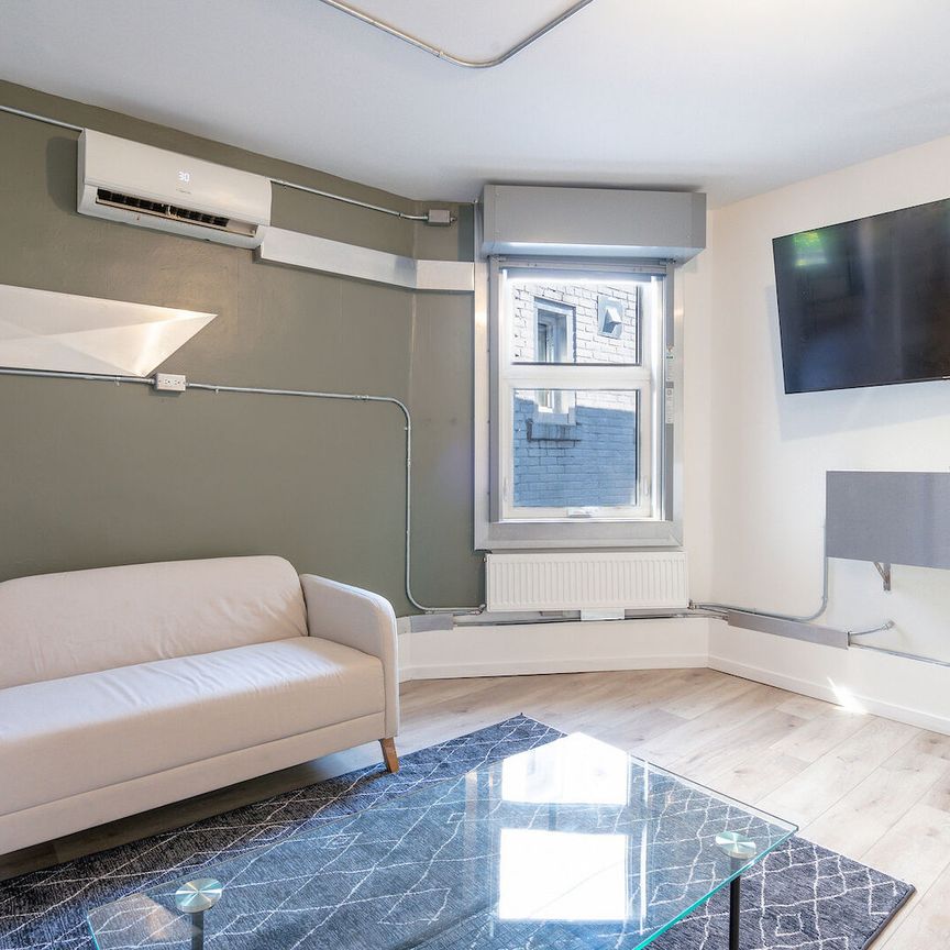 The New York | All-Inclusive Suites near the Byward Market - Photo 1