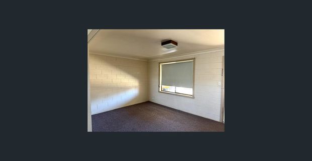 Low Maintenance Two Bedroom Unit - Photo 1