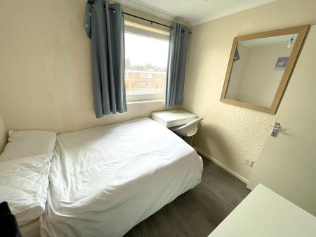 Wager Street – Room 4 - Photo 2