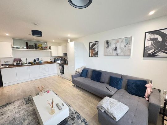 2 bedroom flat to rent - Photo 1