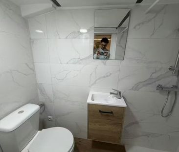 Calle de Hortaleza, Madrid, Community of Madrid 28004 - Photo 3