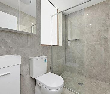 King St Location Studio Available - Photo 2