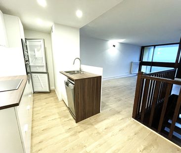 Location Appartement 3 pièces 84m² - Photo 4