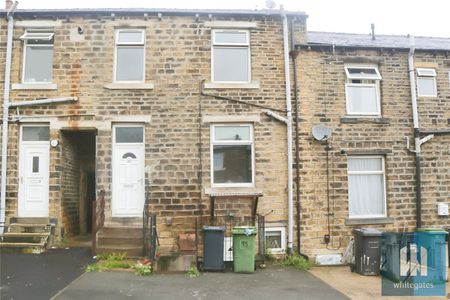College Street, Crosland Moor, Huddersfield, HD4 - Photo 4