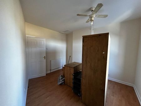 1 Bedroom House For Rent - Photo 2