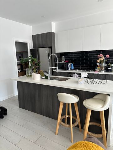 Sunshine West - Photo 3