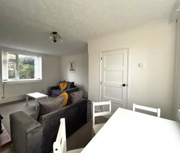 3 Bedroom Semi Detached To Let - Photo 1
