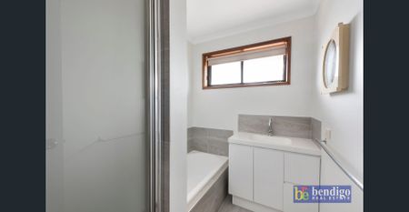 1/42 Houlahan Street, Flora Hill, Vic 3550 - Photo 2