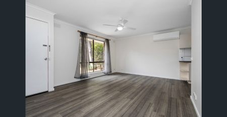 PRIME LOCATION - CLOSE TO EVERYTHING - Photo 5