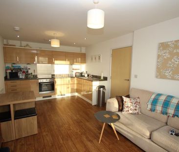 Guildford Road, Woking, Surrey, GU22 - Photo 2