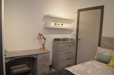 282 Hubert Road - Photo 5