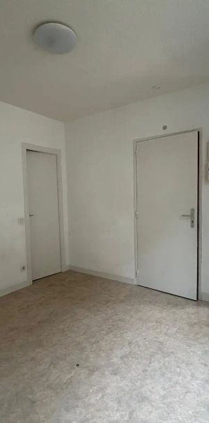 Appartement à louer 1 pièce 14.02m² - Photo 1