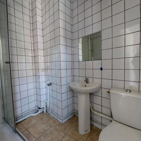 Location Appartement 1 pièce 29m² ELBEUF 76500 - Photo 3