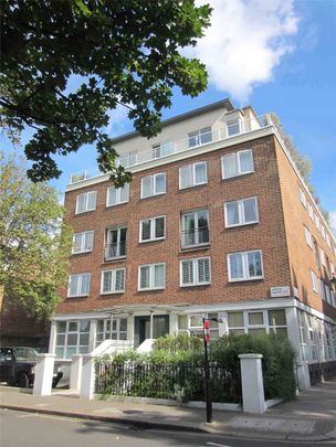 A one bedroom apartment located in a modern, portered block which overlooks Vincent Square, one of the largest green squares in Central London. Council Tax Band E | EPC rating C - Photo 1