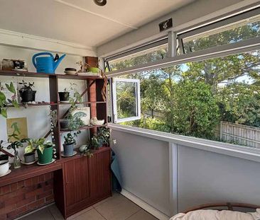 Charming 1-Bedroom Flat in Auckland's Inner Suburb - Photo 5