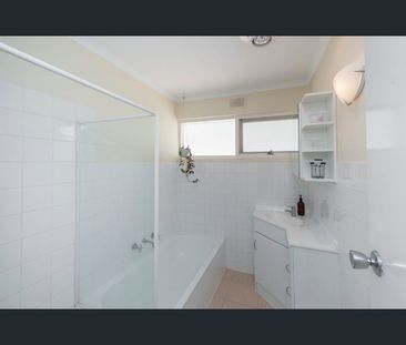 21 Johnstone Road, Oaklands Park, SA 5046 - Photo 6