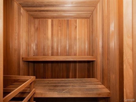 Boul. des Roseraies, H1M 3R6, Montréal - Photo 1