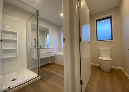 Stylish Living - Photo 3