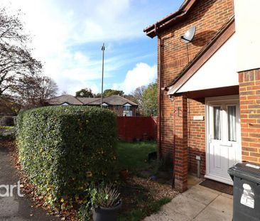 1 bedroom semi-detached house to rent - Photo 4