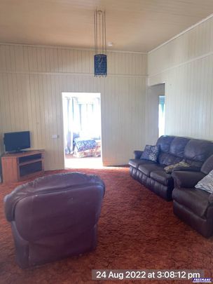 Furnished 4 Bedroom Home, Close to CBD - Available January 2026 - Photo 1