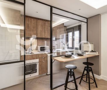 2 bedroom luxury Apartment for rent in Madrid, Spain - Photo 1