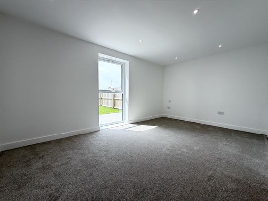 Raby Mere Road, Raby - Photo 1