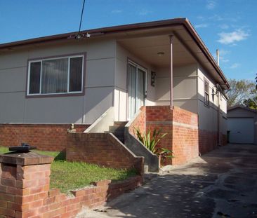 Spacious Family Home in Prime The Entrance Location - Photo 1