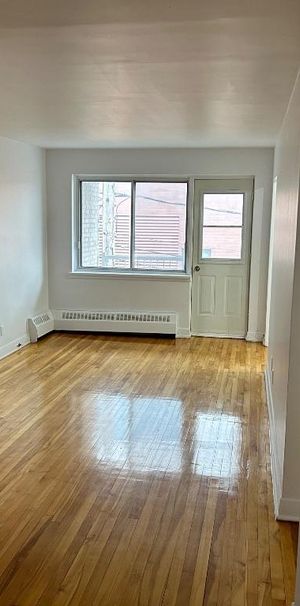 Grand 3 1/2 rénové Cote des Neiges - Photo 1