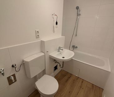 Schöne und helle 1,5-Zimmer-Wohnung mit Loggia im Stadtteil Univier... - Photo 2