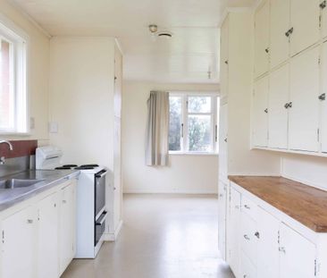 Brighton Crescent - Two Bedrooms - Photo 3