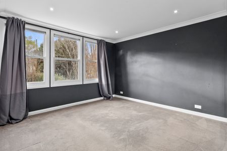 6 Looranah Street, Narrabundah ACT 2604 - House For Rent | Domain - Photo 5