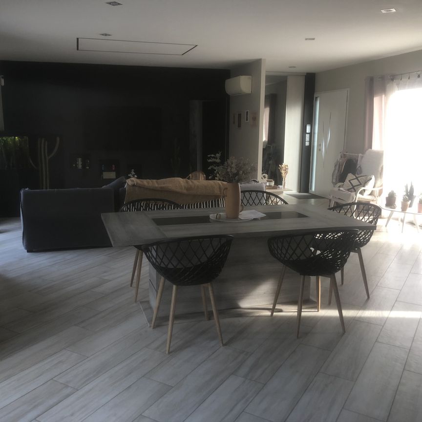 Location Maison 3 pièces 90m² MERPINS 16100 - Photo 1