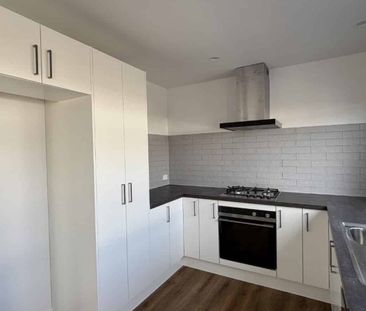 Convenient living in Tawhero - Photo 4