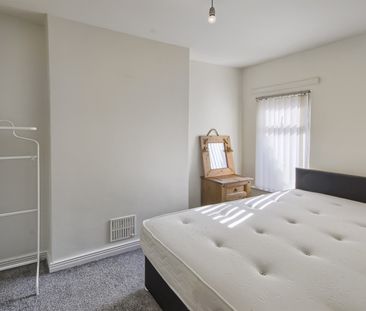 132 Balfour Avenue, Belfast, BT7 2EW - Photo 6